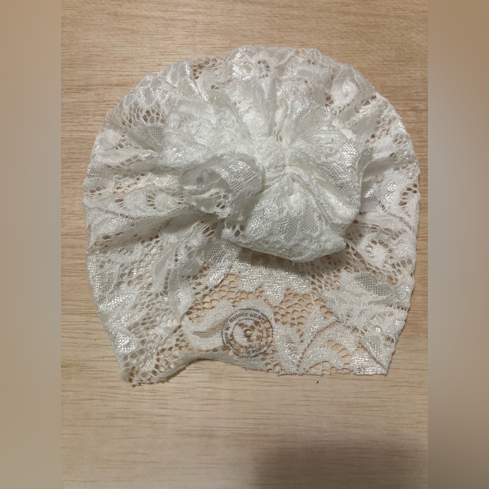 Lace Bunny Knot